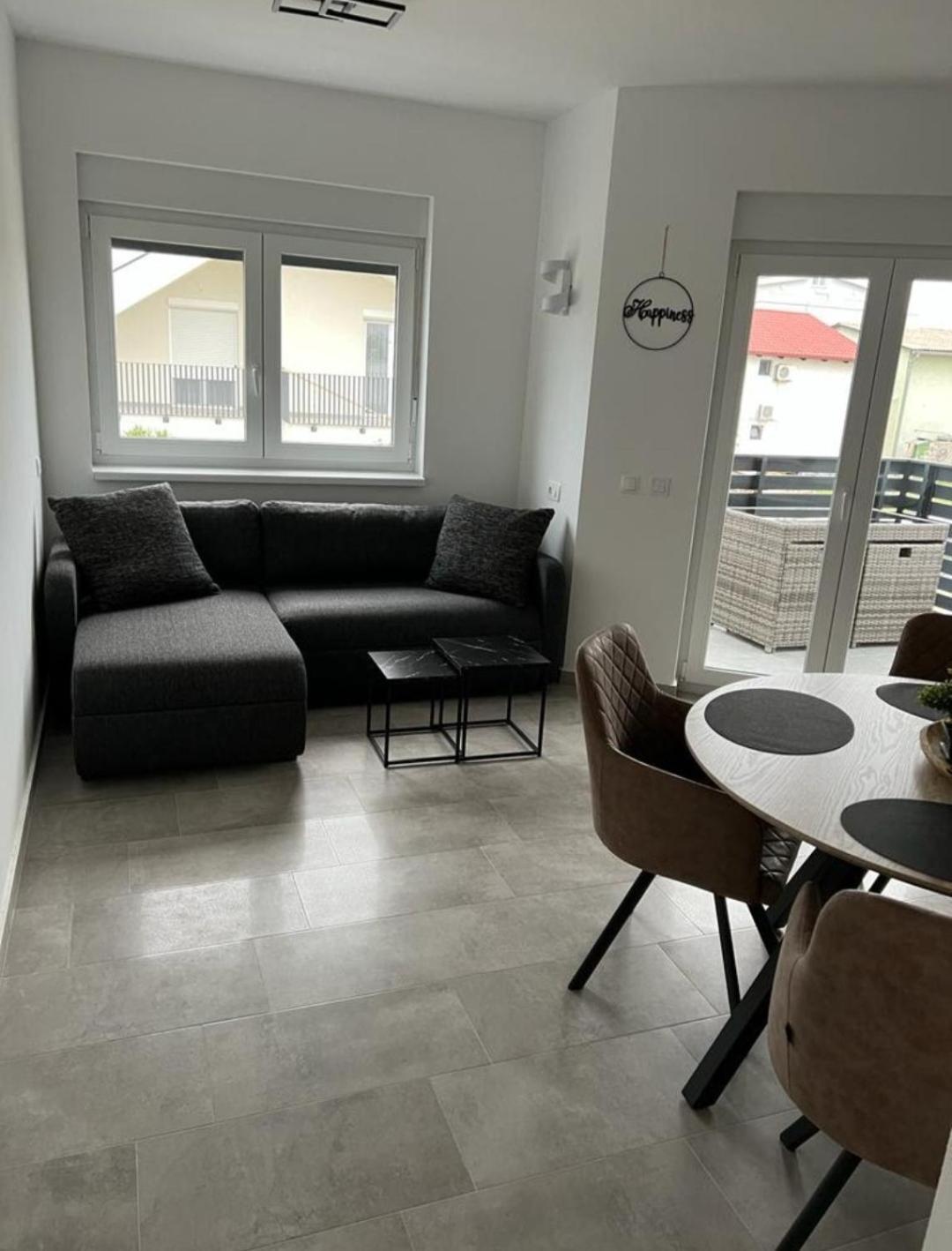 Frane Apartament Vir