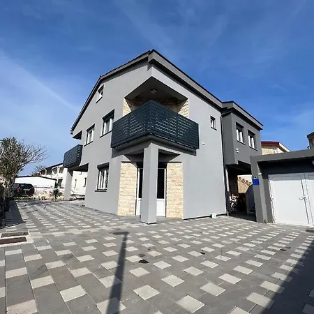 Apartmani Frane Vir Exterior photo