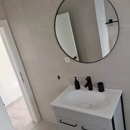 Apartmani Frane Vir Exterior photo