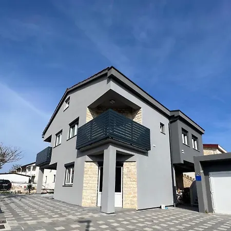 Apartmani Frane Vir Exterior photo